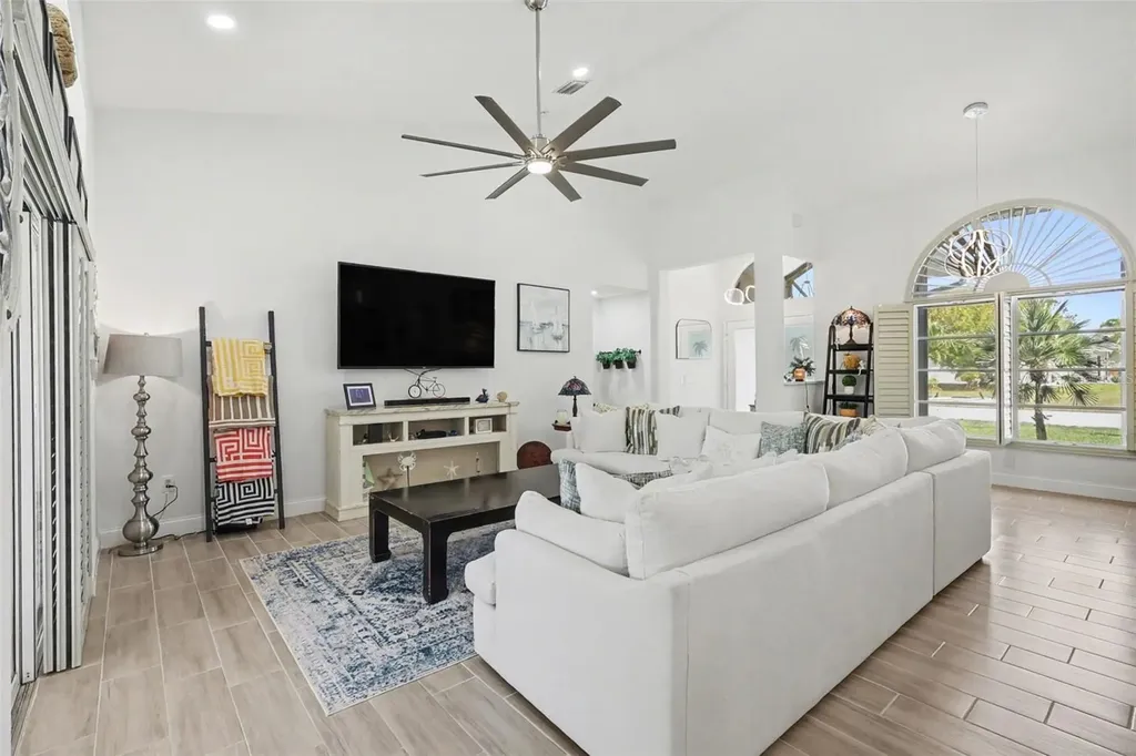 301 Gold Tree Punta Gorda FL 33955