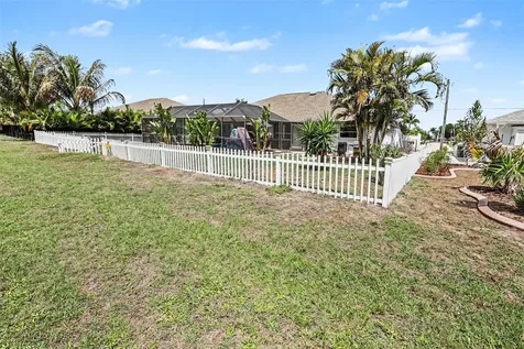 301 Gold Tree Punta Gorda FL 33955
