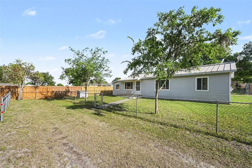 3541 Barney Court Mims FL 32754