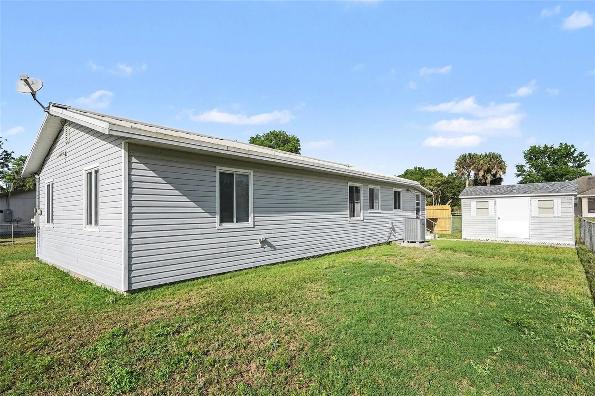 3541 Barney Court Mims FL 32754