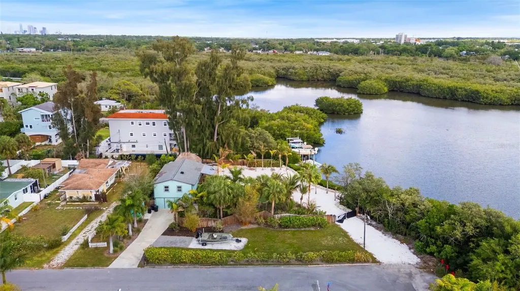 2700 44th Street S Gulfport FL 33711
