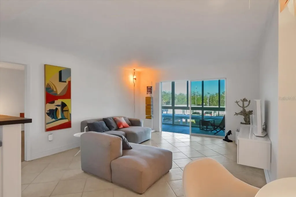2100 Benjamin Franklin Drive Sarasota FL 34236