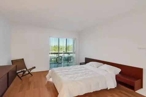 2100 Benjamin Franklin Drive Sarasota FL 34236