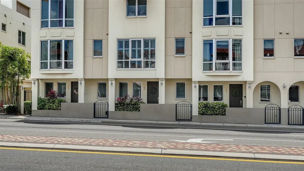 235 Cocoanut Avenue Sarasota FL 34236