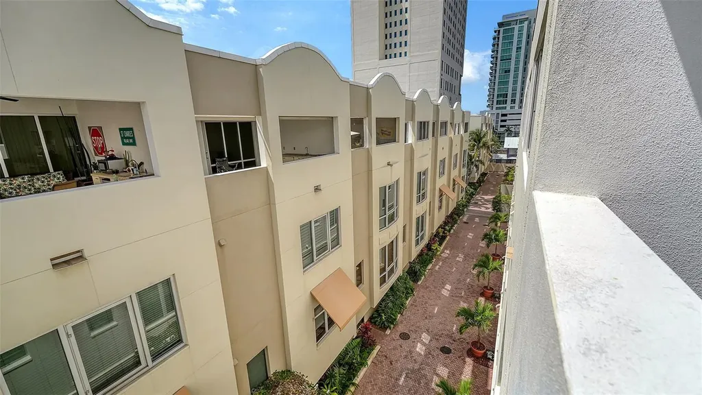 235 Cocoanut Avenue Sarasota FL 34236