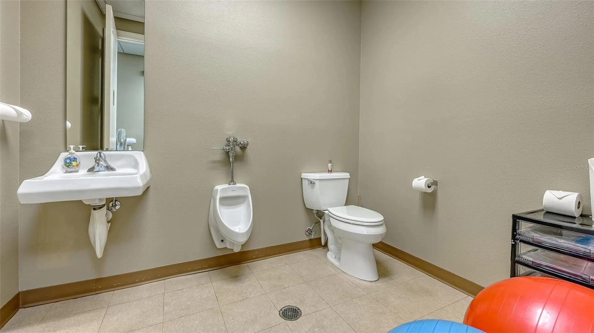 235 Cocoanut Avenue Sarasota FL 34236