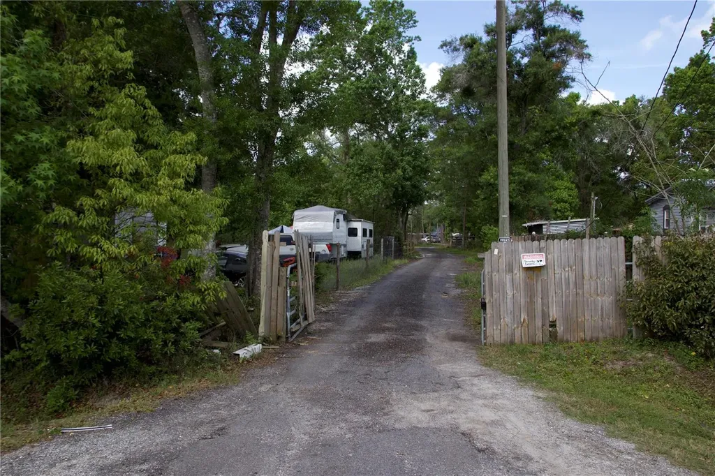 1920 10th Street Orlando FL 32820