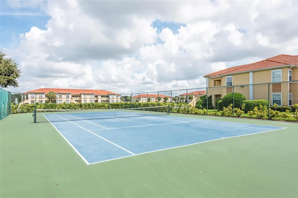 1195 Villagio Circle Sarasota FL 34237