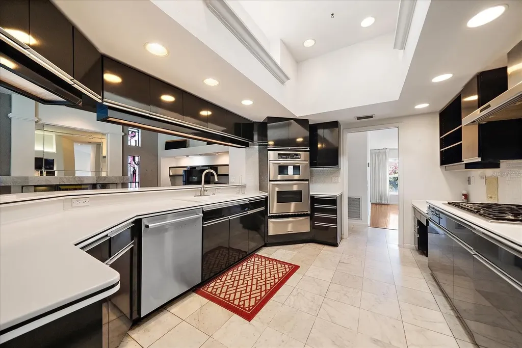 3905 Spyglass Hill Road Sarasota FL 34238