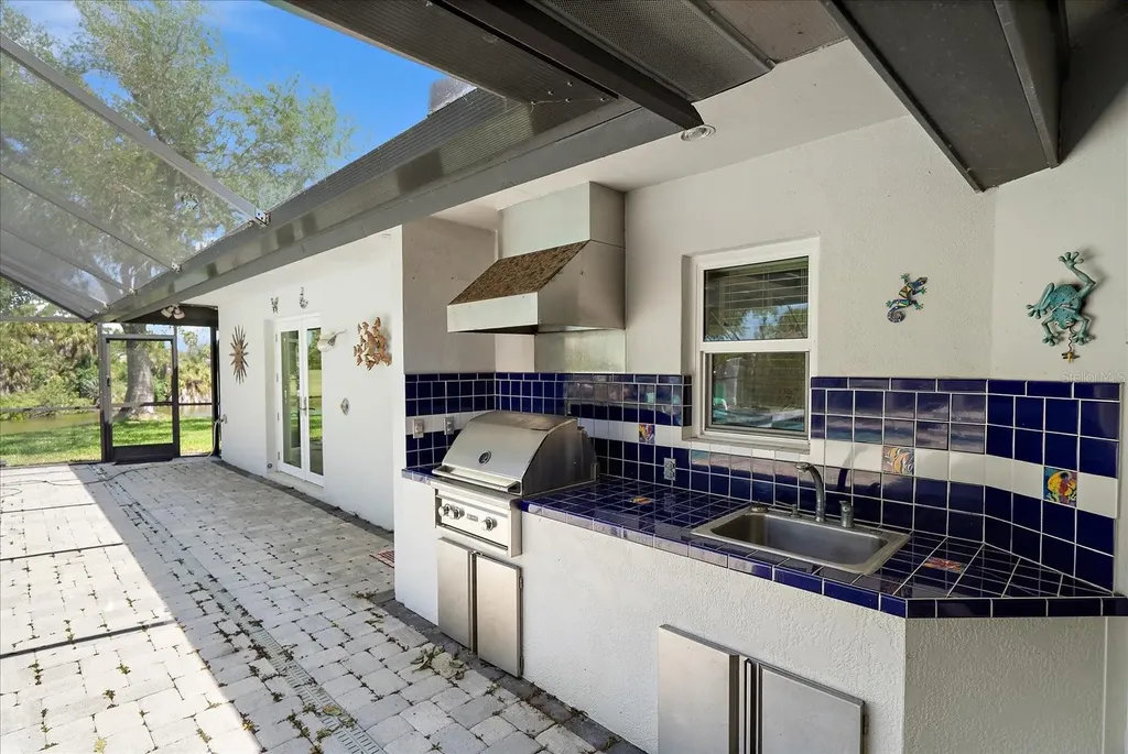 3905 Spyglass Hill Road Sarasota FL 34238