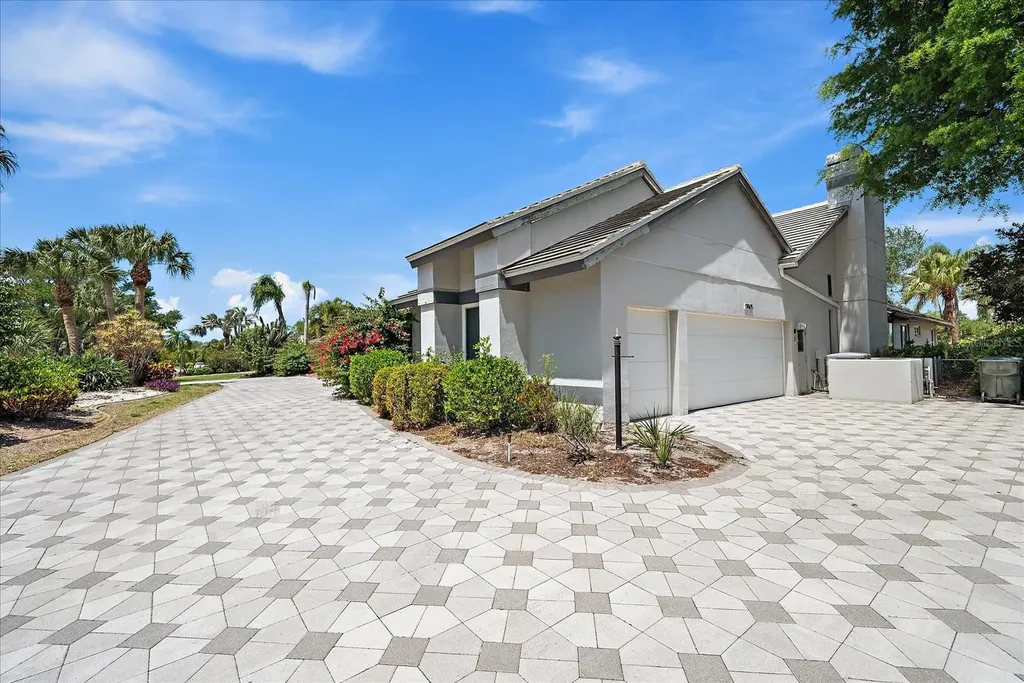 3905 Spyglass Hill Road Sarasota FL 34238