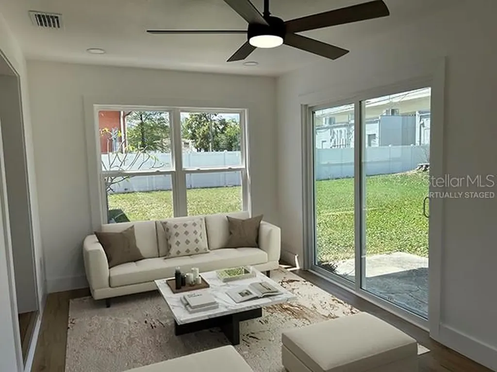 4611 W Mcelroy Avenue Tampa FL 33611