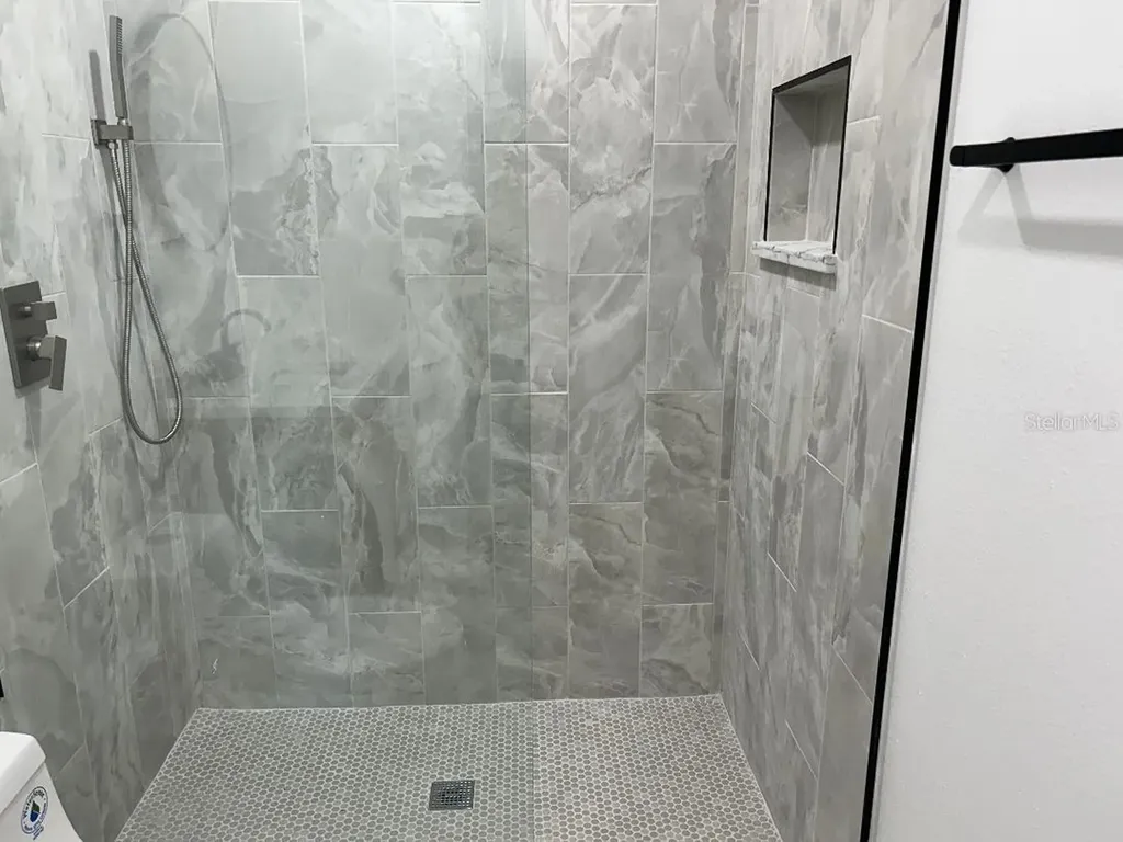 4611 W Mcelroy Avenue Tampa FL 33611