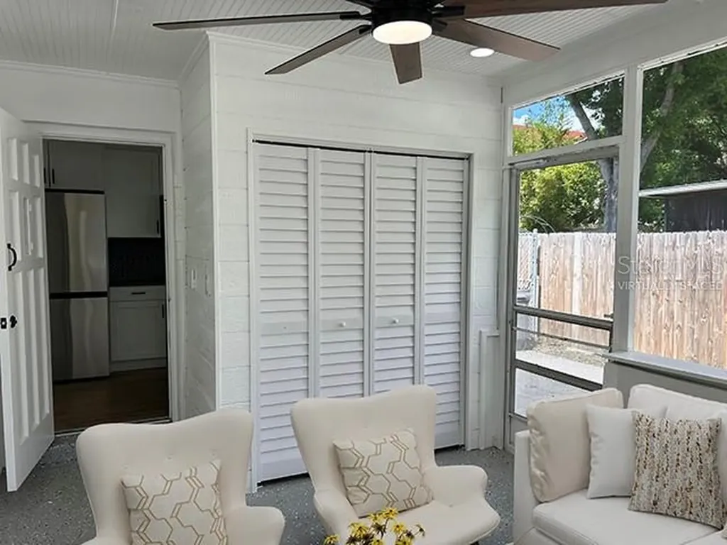 4611 W Mcelroy Avenue Tampa FL 33611