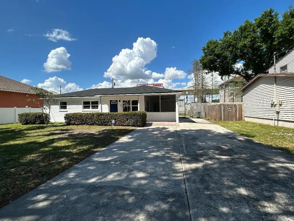 4611 W Mcelroy Avenue Tampa FL 33611