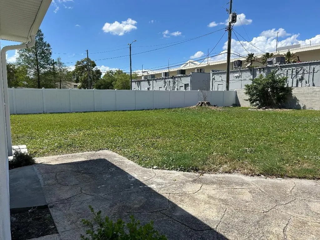4611 W Mcelroy Avenue Tampa FL 33611
