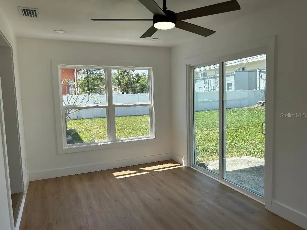 4611 W Mcelroy Avenue Tampa FL 33611