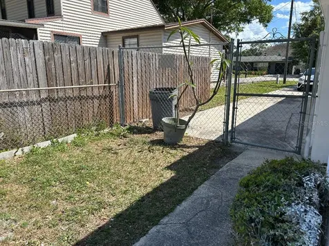 4611 W Mcelroy Avenue Tampa FL 33611