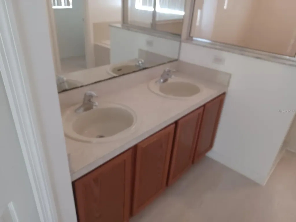 425 Bridgewater Court Kissimmee FL 34758