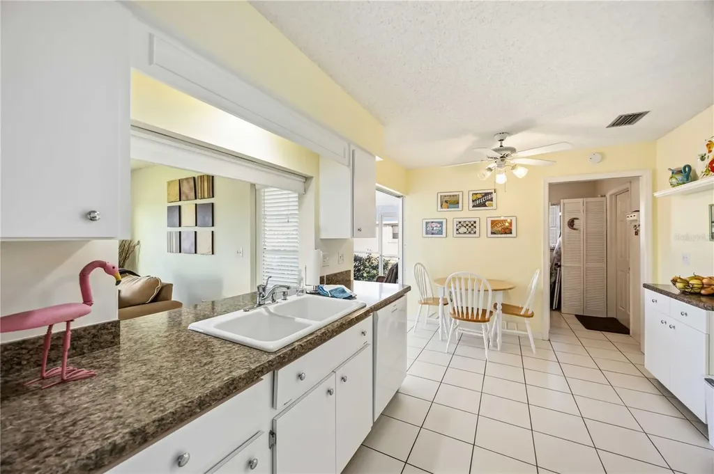 886 E 4th Street Englewood FL 34223