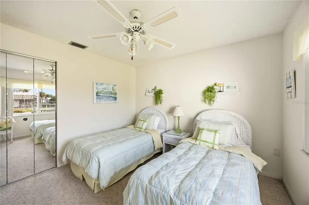 886 E 4th Street Englewood FL 34223