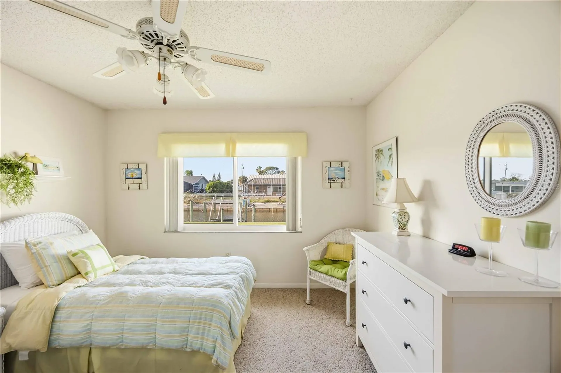 886 E 4th Street Englewood FL 34223