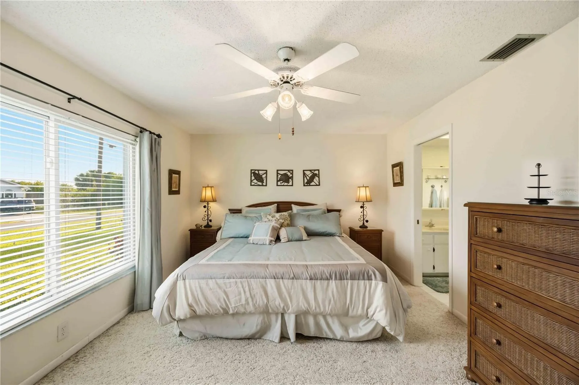886 E 4th Street Englewood FL 34223