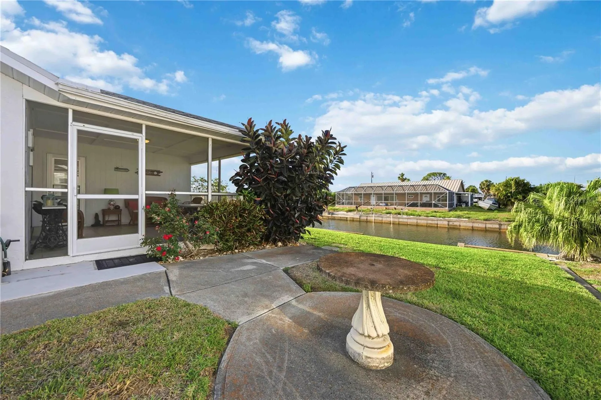 886 E 4th Street Englewood FL 34223