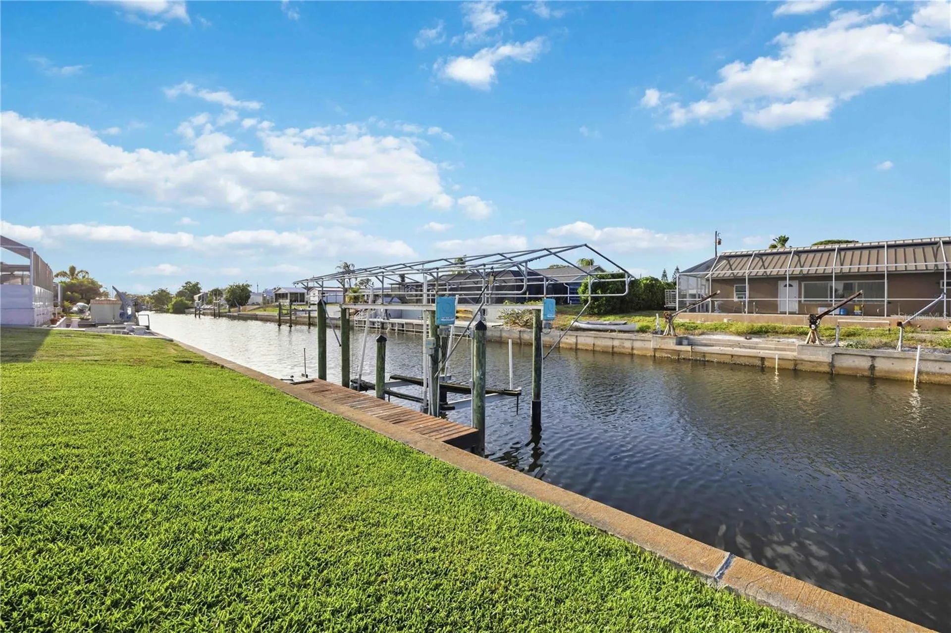 886 E 4th Street Englewood FL 34223