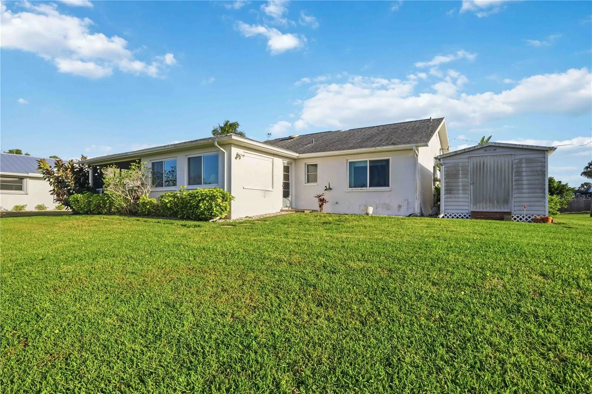 886 E 4th Street Englewood FL 34223