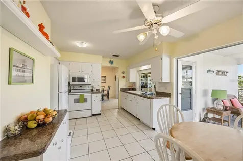 886 E 4th Street Englewood FL 34223