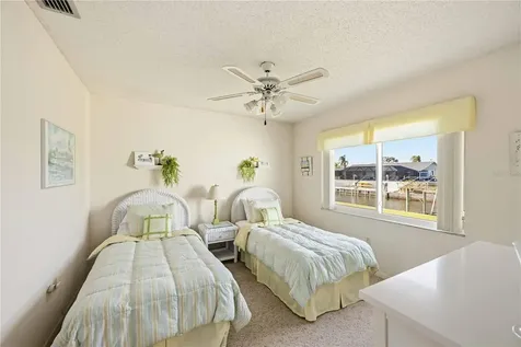 886 E 4th Street Englewood FL 34223