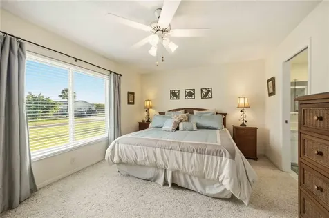 886 E 4th Street Englewood FL 34223