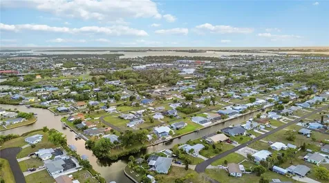 886 E 4th Street Englewood FL 34223