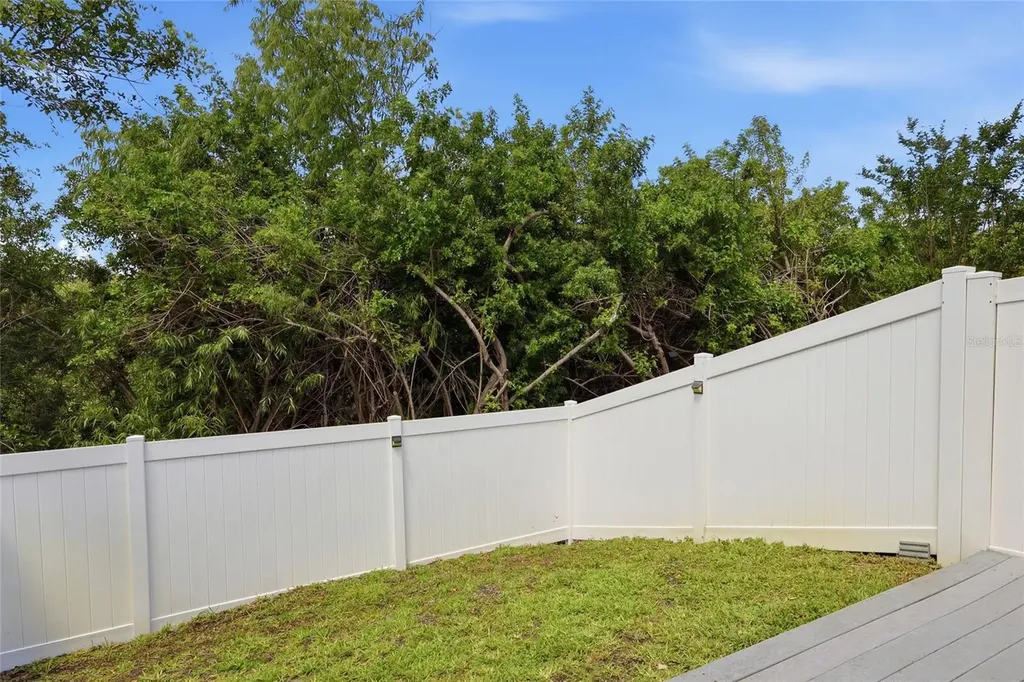542 Black Lion Drive NE St Petersburg FL 33716