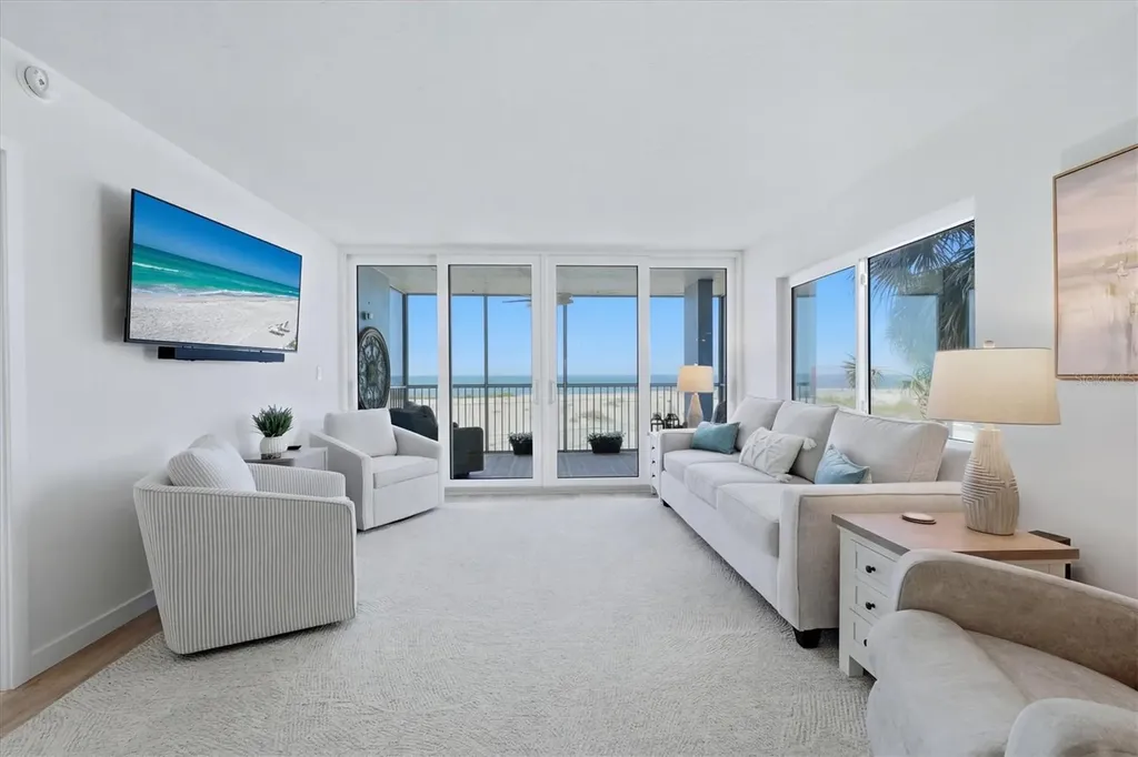 555 The Esplanade N Venice FL 34285