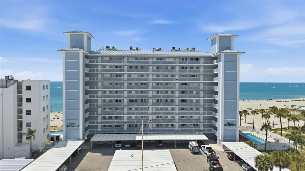 555 The Esplanade N Venice FL 34285