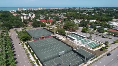 555 The Esplanade N Venice FL 34285