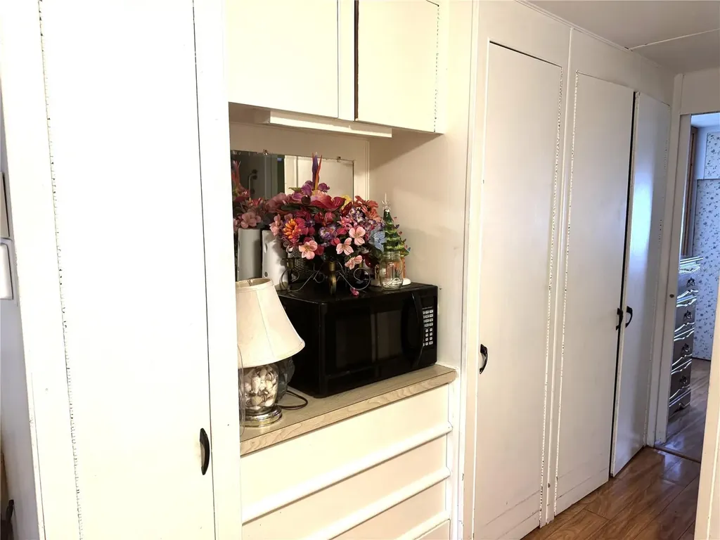 254 Southwinds Drive Sarasota FL 34231