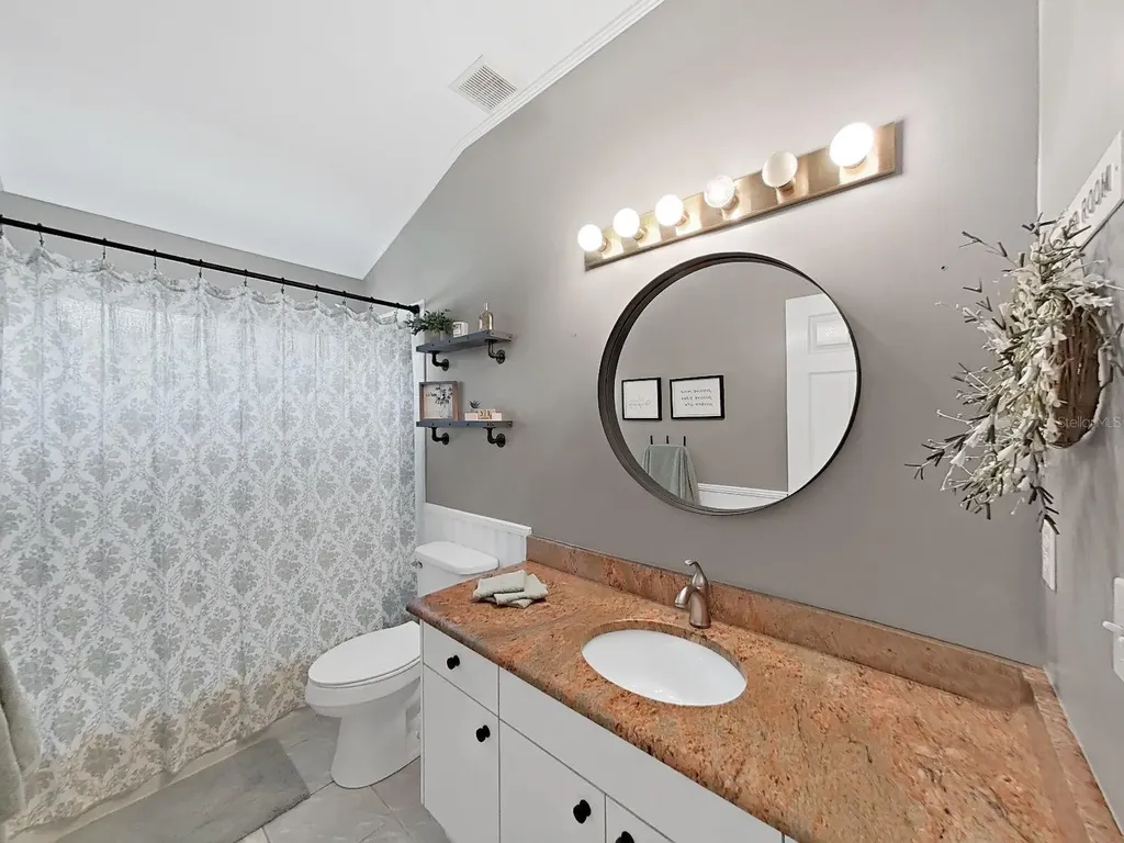 1083 Misty Hollow Lane Tarpon Springs FL 34688