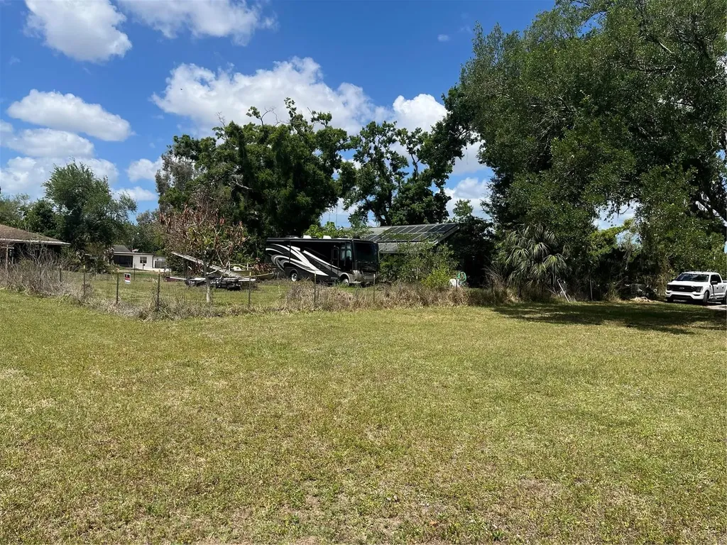 5628 24th Street E Bradenton FL 34203