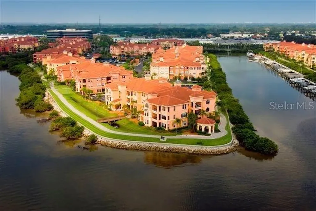 2723 Via Capri Clearwater FL 33764