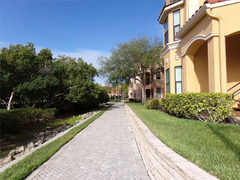 2723 Via Capri Clearwater FL 33764