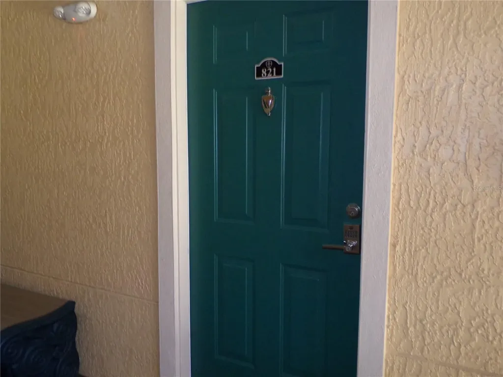 2723 Via Capri Clearwater FL 33764