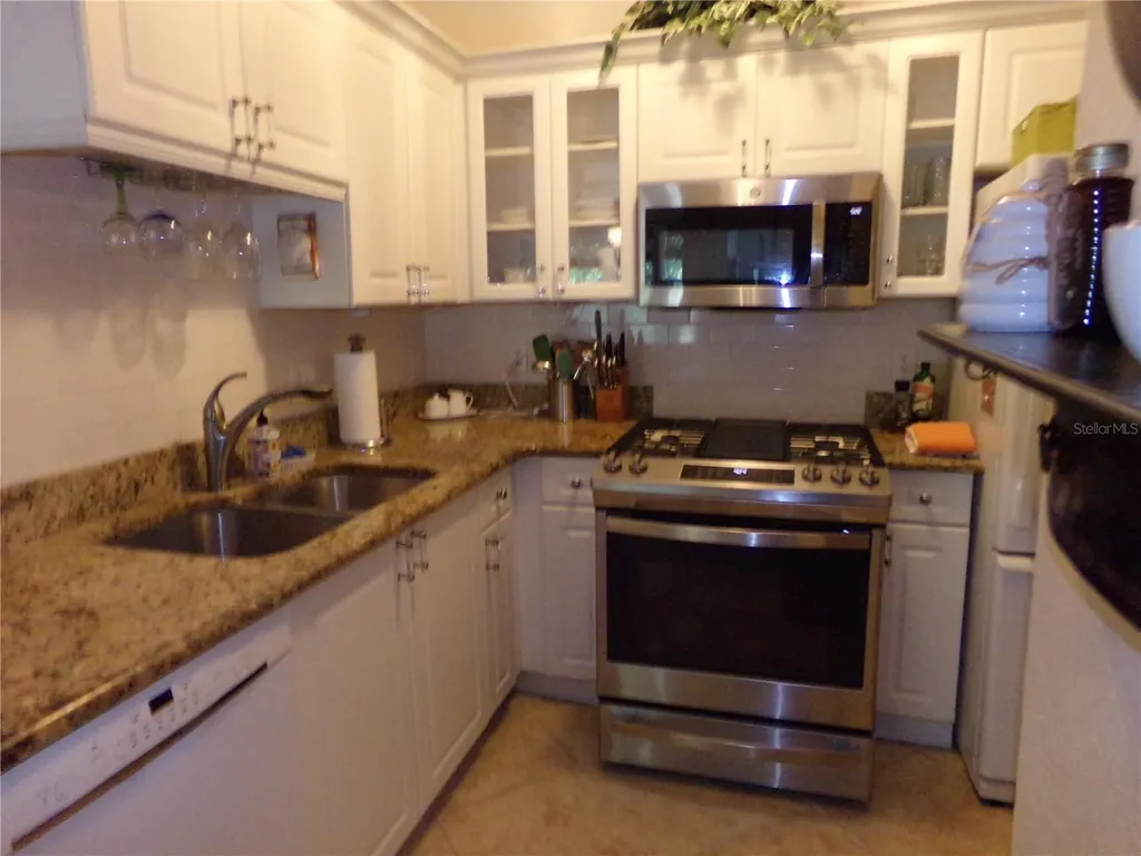 2723 Via Capri Clearwater FL 33764