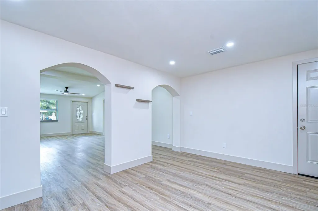 5211 S 85th Street Tampa FL 33619