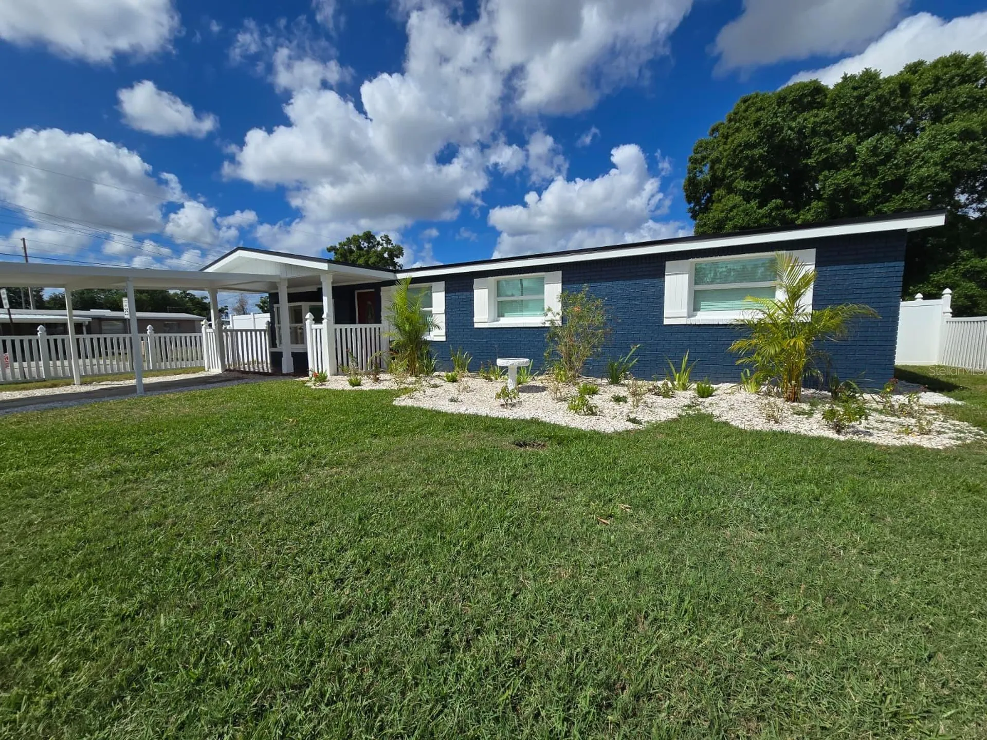 5211 S 85th Street Tampa FL 33619