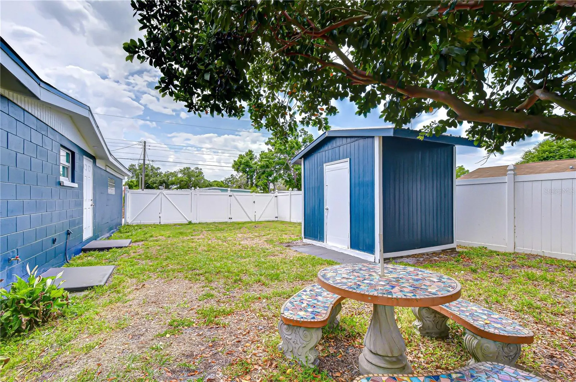 5211 S 85th Street Tampa FL 33619