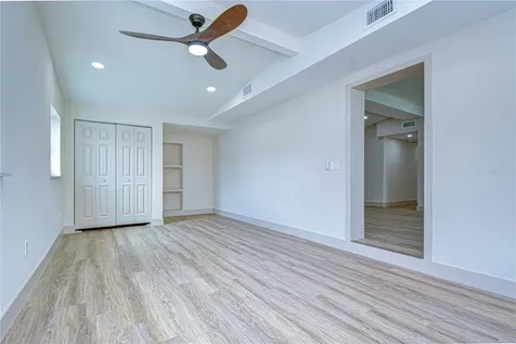 5211 S 85th Street Tampa FL 33619