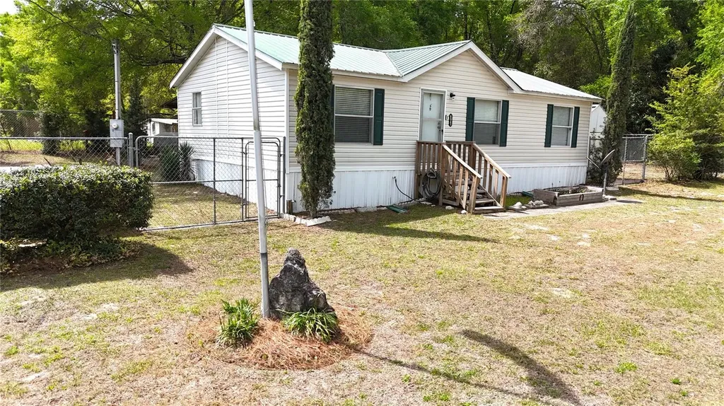 6947 SE 80th Place Trenton FL 32693